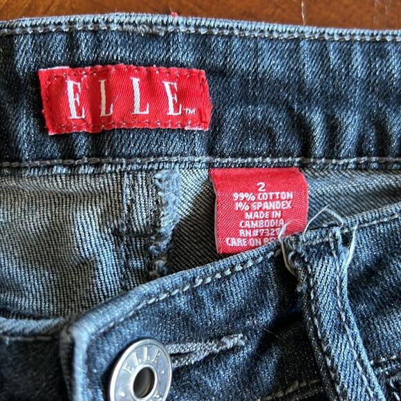 Elle Woman size 2 Blue Straight Leg Jeans Pre Loved Mid Rise - Picture 3 of 9